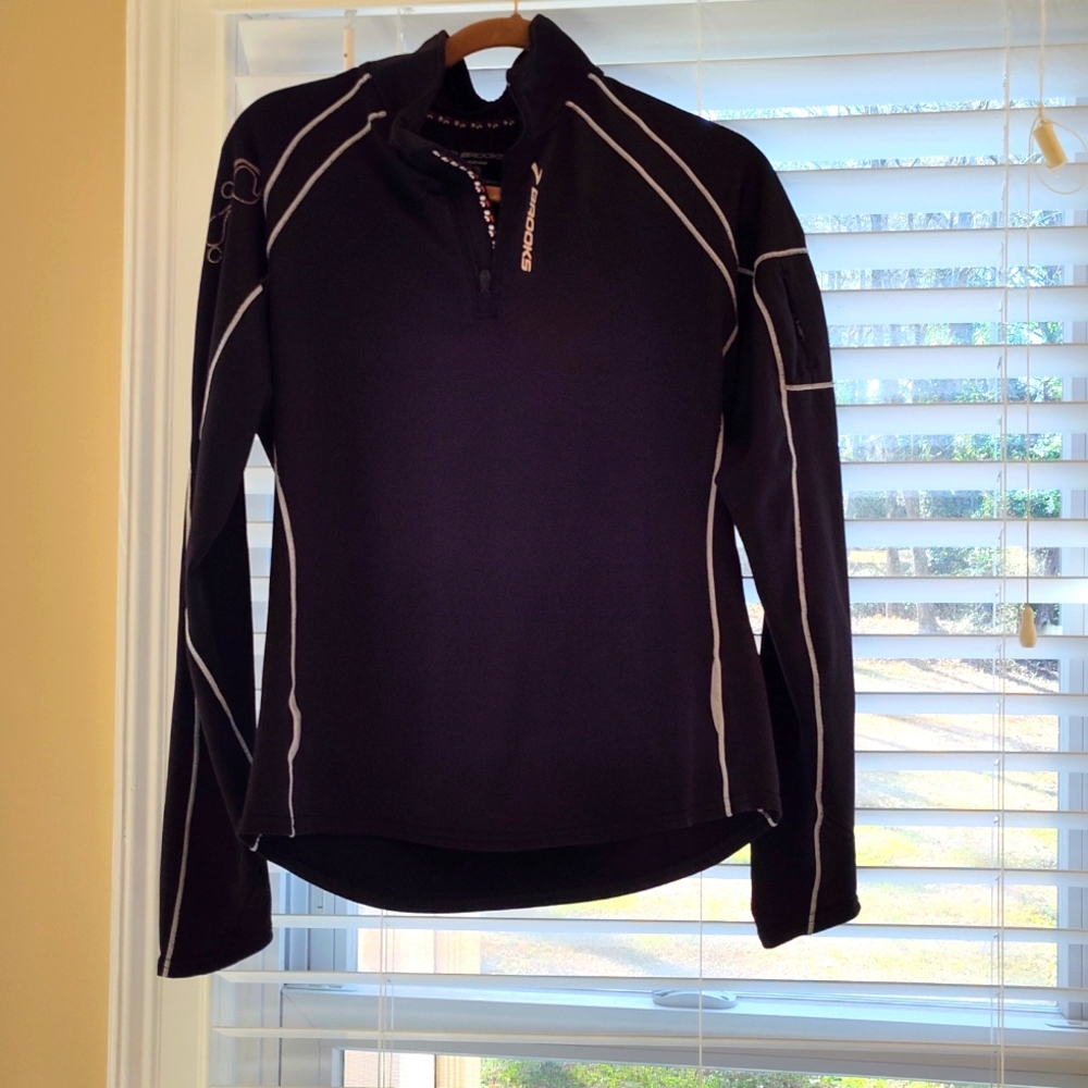 Brooks 1/4 Zip Thumb Hole Jacket Size Large